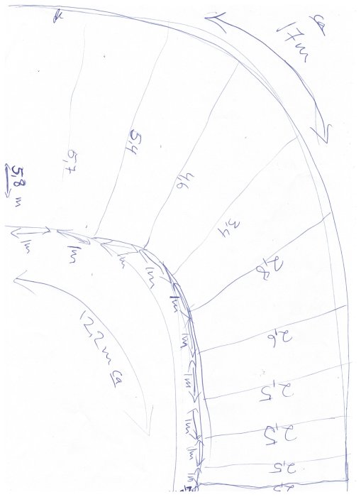 Handritad skiss av en trappa sett från ovan med måttangivelser på trappstegen.
