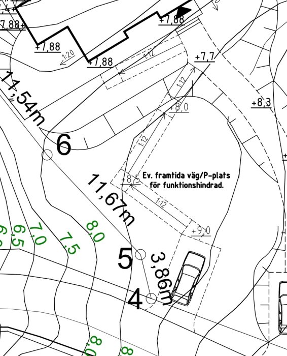 Situationsritning med måttangivelser och markering för framtida anpassad väg och parkeringsplats för funktionshindrade.