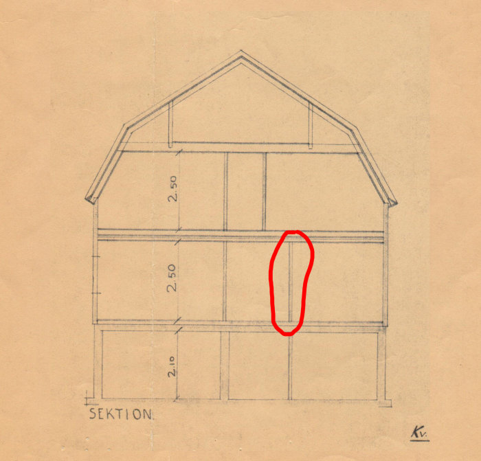 Arkitektritning av hussektion med en vägg markerad med röd ring som föreslås att tas bort.