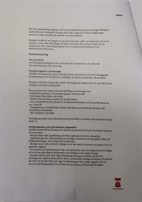 Bild av en officiell handling med text om bullernivåer och klagomål från fastighetsägare i anslutning till ett byggprojekt.