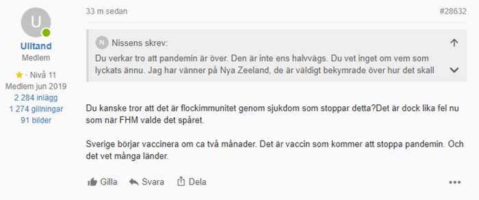 Skärmklipp av ett diskussionsforum-inlägg om pandemin och flockimmunitet med svar om vaccination.