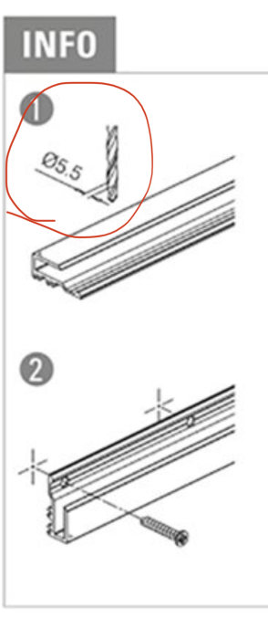 Instruktionsbild som visar borrning av ett 5,5 mm hål i en metallprofil.