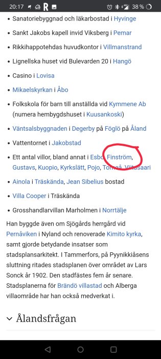 Skärmdump av en lista med byggnader med en röd cirkel kring ordet "Finström".