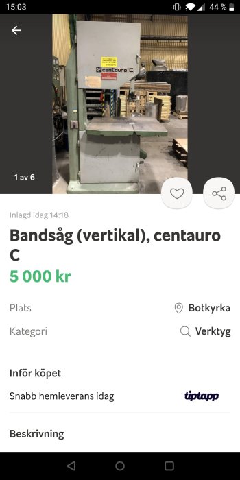 Vertikal bandsåg av märket Centauro till salu i ett verkstadsutrymme.