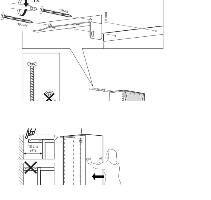 Skiss av Ikea PAX-garderober med mått och monteringsbeslag, inklusive illustration av anpassning för utrymme.