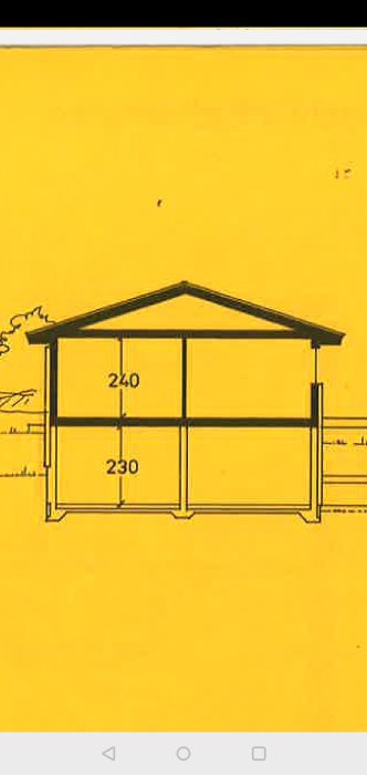 Arkitektonisk skiss av husets tvärsnitt med måttangivelser 240 cm och 230 cm.