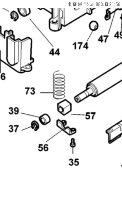 Detaljerad illustration av DeWalt-verktygets delar med fokus på bussningarna markera med nummer 57.