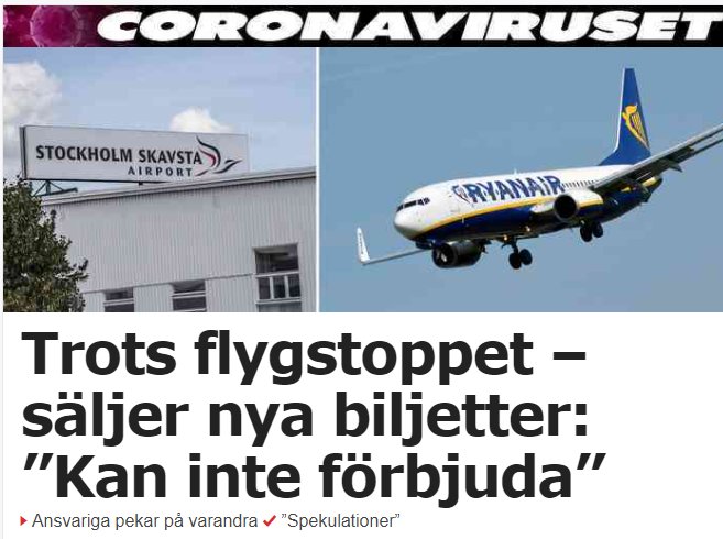 Ryanair-flygplan i luften nära skylt för Stockholm Skavsta flygplats med texten Coronaviruset.