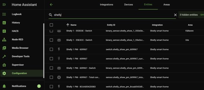 Skärmdump av Home Assistant gränssnitt visande enhetslista med Shelly integrationer.