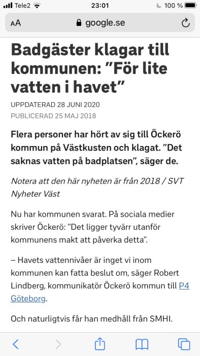 Skärmdump av nyhetsartikel med rubrik "Badgäster klagar till kommunen: 'För lite vatten i havet'" från webbsida.