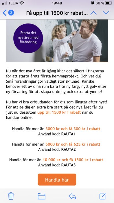 Skärmbild av rabattkoder för K-Rauta med en bild på en vuxen och ett barn som interagerar och text om erbjudanden.