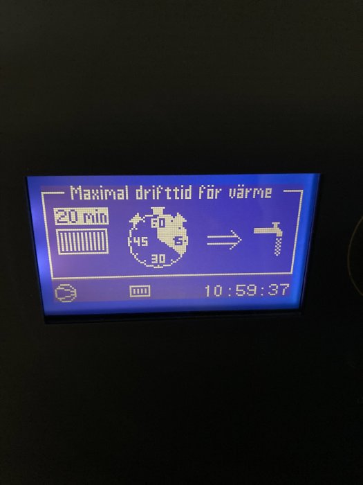 Digital display av värmesystemsinställningar med tid och max drifttid noterat.