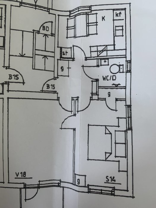 Ritning med layout av hus efter ombyggnad utan tidigare markerade "sträcken".