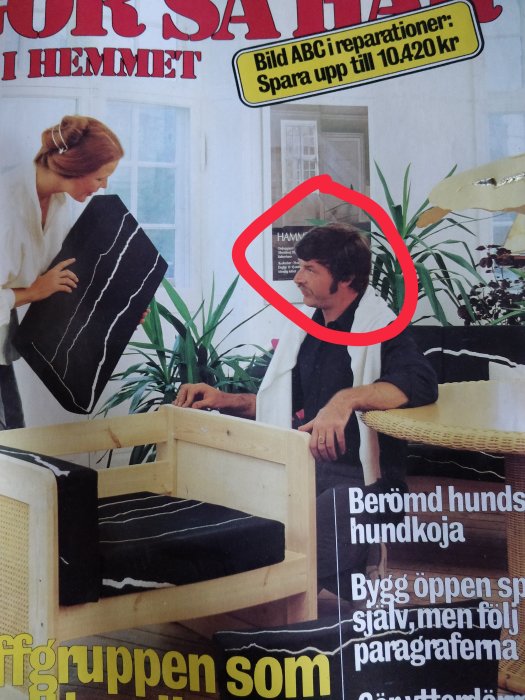 Tidningsuppslag med person som tittar mot kameran, markerad med röd cirkel, och text om spartips.