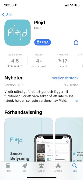 Skärmdump visar Plejd-appens betyg och gränssnitt i en smartphone med en översikt av smart belysning.