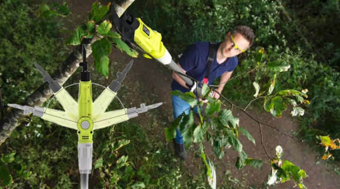 Person använder en batteridriven teleskopsekatör från Ryobi för att beskära träd.