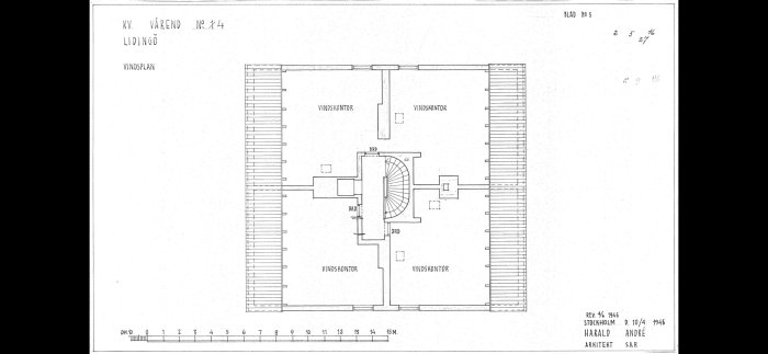 Arkitektritning av en byggnadens vindsvåning daterad 1946, med markerade rum som 'vindskontor'.