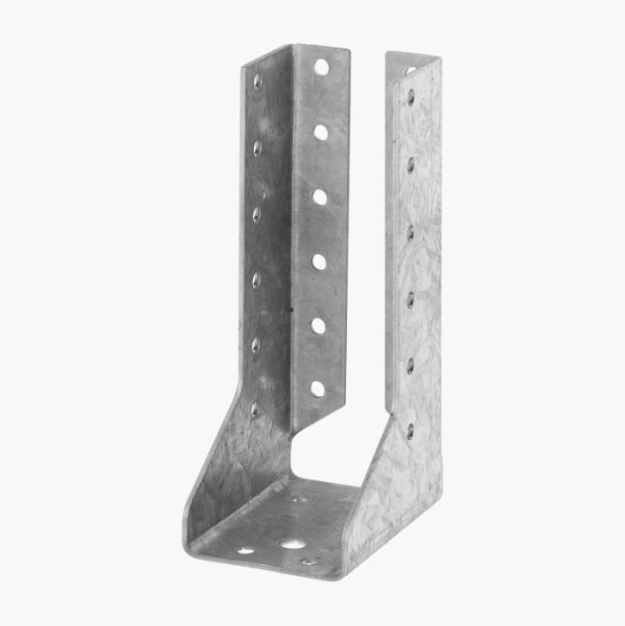 Galvaniserad invändig balksko med flera förborrade hål på vit bakgrund.