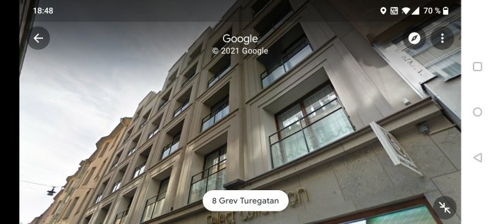 Skärmdump från Google Street View som visar byggnaden på Grev Turegatan i Östermalm.