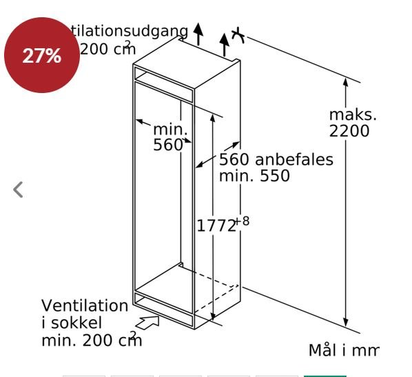 Ritning av inbyggd kyl/frys-stomme med måttangivelser och ventilationsutrymmen i svartvitt.