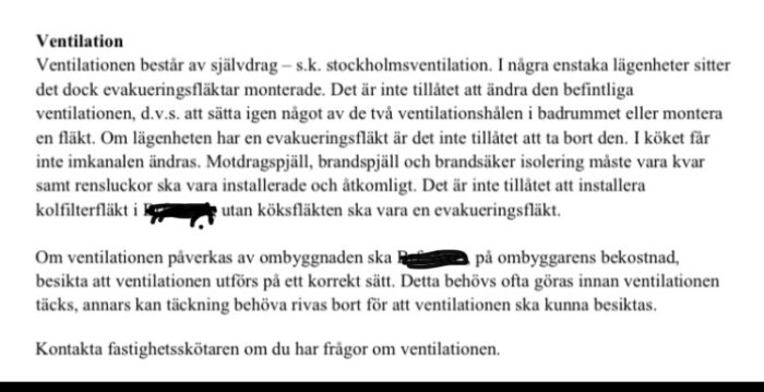 Dokumentutdrag om ventilation med text om självdrag, evakueringsfläktar och regler för installation i en bostadsrättsförening.