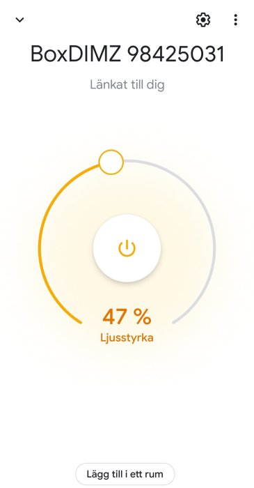 Gränssnitt i en app visar ljusstyrkan på 47% för en smart ljuskälla med namnet BoxDIMZ 98425031.