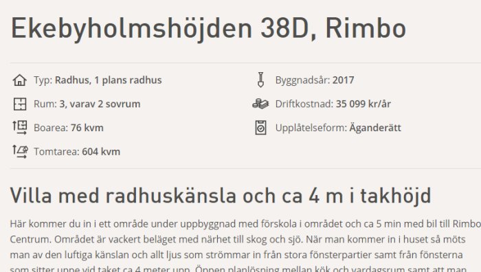 Skärmdump av en fastighetsannons med beskrivning av ett radhus i Rimbo som erbjuder "villakänsla".