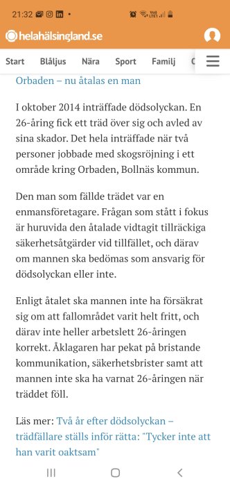 Skärmdump av en nyhetsartikel på helahalsingland.se om en rättegång efter en dödsolycka vid trädfällning.