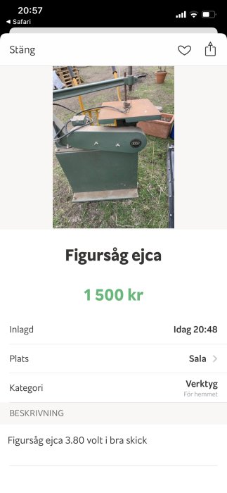 Grön figursåg av märket EJCA till salu, visas utomhus mot gräsmatta.