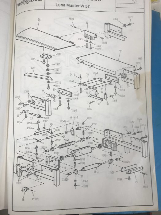 Exploded view diagram of Luna Master W 57 woodworking machine, with parts labeled and numbered.