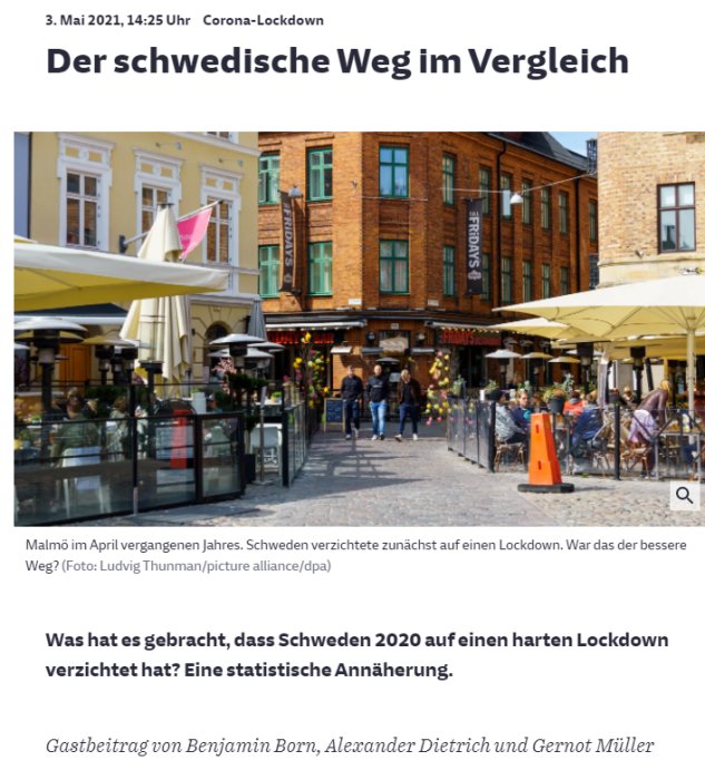 Caféterrass och gående på en gata i Malmö med historiska byggnader, utan lockdown.