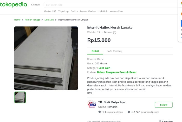 Stapel av vita fibercementskivor som eventuellt kan innehålla asbest.