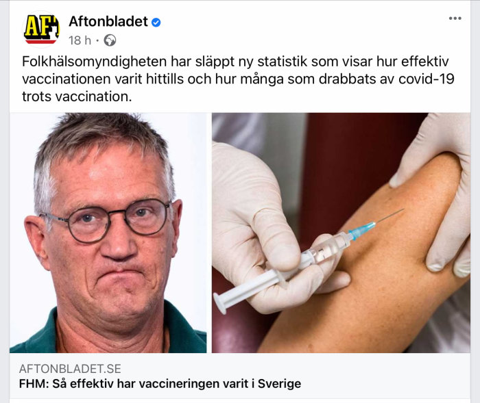 En person får en vaccination i armen, medan porträtt av en man med glasögon syns i bakgrunden.