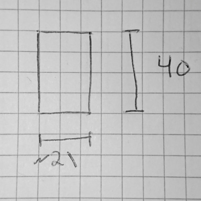 Handritad skiss av en betongmurs grundsektion för ett växthus med måttangivelser.
