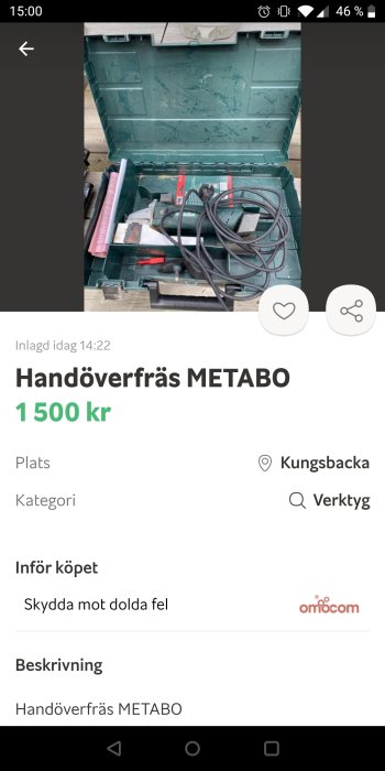 Handöverfräs från METABO i öppen grön verktygslåda med synliga sladdar och tillbehör, skicket är begagnat.