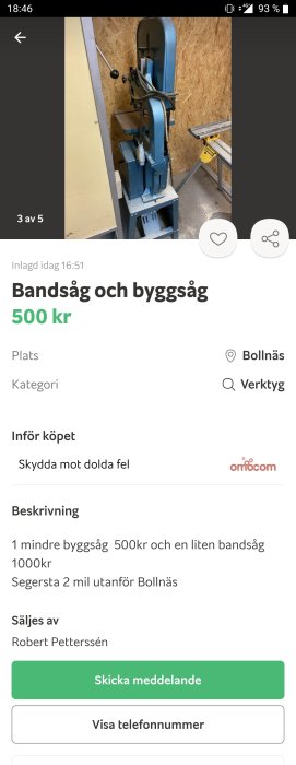 En blå bandsåg placerad i ett verkstadsutrymme med en arbetsbänk i bakgrunden.