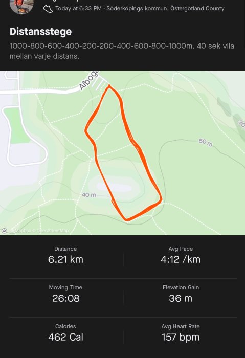 Skärmbild av en löprunda på en karta med statistik: 6,21 km, 26:08 minuter, 462 kalorier, 36 m höjdstigning.