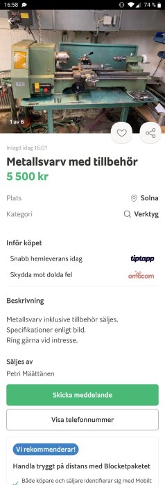 Metallsvärv i en verkstad med diverse verktyg och tillbehör på ett arbetsbord.