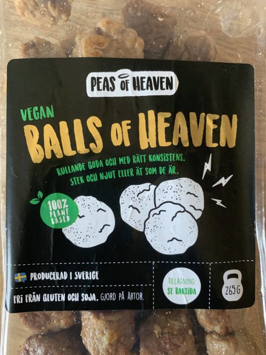 Förpackning av Peas of Heaven Vegan Balls, plantbaserade och glutenfria, producerade i Sverige.