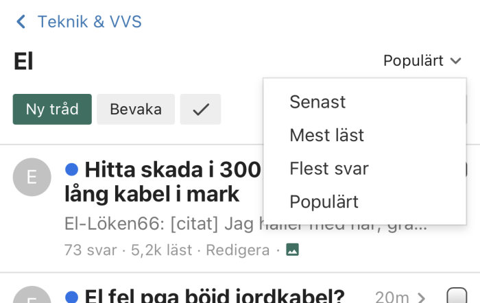 Skärmbild av diskussionsforums gränssnitt med sorteringsalternativ 'Populärt' valt i rullgardinsmenyn.