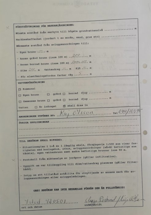 Del av ett formulär för markavloppsanläggning med ifyllda uppgifter och handskrivna anteckningar, indikerar tillstånd från 1992.