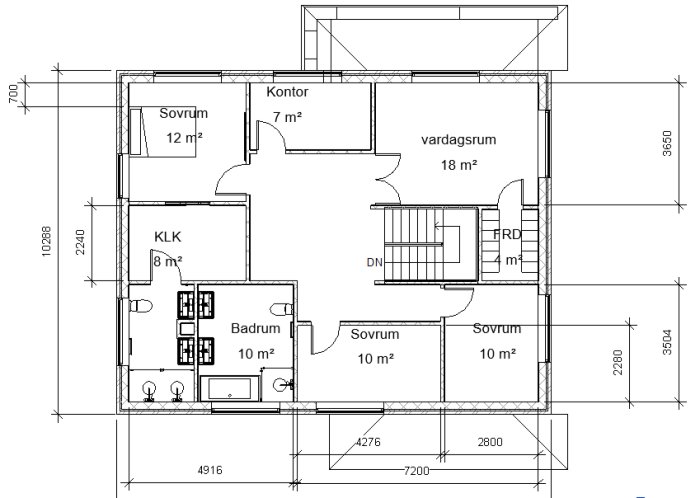 Arkitektonisk planritning med märkta rum som sovrum, badrum, kontor och vardagsrum samt måttanvisningar.