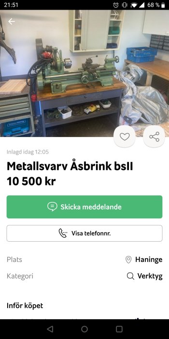 Metallsvarv Åsbrink bslI i en verkstad, prislapp på 10 500 kr, beskrivs som "Lite dyr men rätt fin".