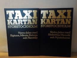 Två uppslagna delar av taxikartan över Storstockholm, den ena visar norra delen, den andra södra.