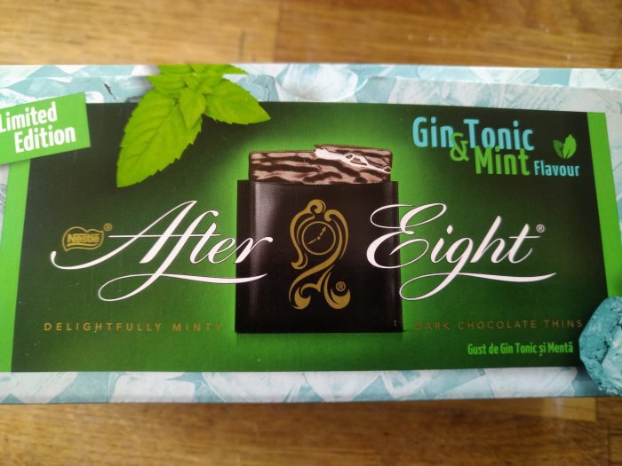 Förpackning av After Eight Limited Edition med Gin & Tonic och mintsmak.