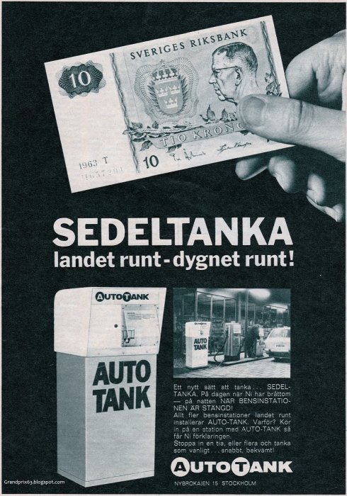 Svartvit bild av en gammal 10-kronorssedel och en vintage AUTOTANK självbetjäningsbensinstation från Sverige.