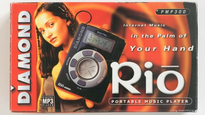 En Diamond Rio PMP300 MP3-spelare från 90-talet på sin originalförpackning.