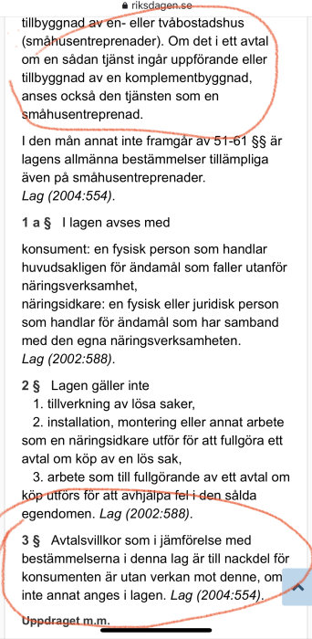 Skärmdump av Konsumenttjänstlagen med markerade textavsnitt hänvisande till avtalsvillkor och småhusentreprenader.