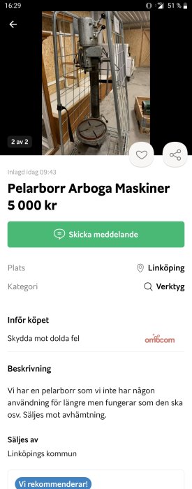 Pelarborr från Arboga Maskiner till salu, placerad i ett garage eller verkstad.