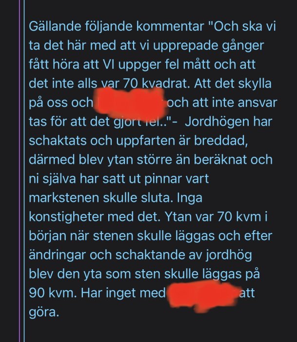 Skärmdump av foruminlägg om byggprojekt med diskussion om felmått och ansvar för schaktning.